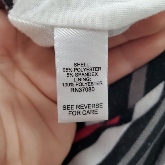 Cato Woman's Y2K Black Gray Pink Chevron Stripe Knit Maxi Skirt Plus Size 22/24W - Picture 5 of 6